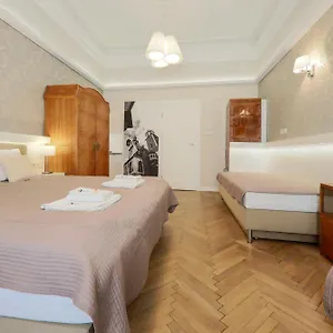 Podwale , Krakov Polsko